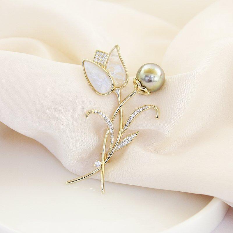 2022 new tulip flower brooch chest flower brooch high-end women's Korean version atmospheric suit accessories luxury trend