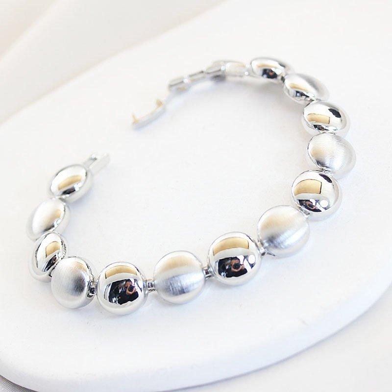 Authentic European and American style geometric circular frosted simple and versatile temperament bracelet 2024 new women's bracelet trend