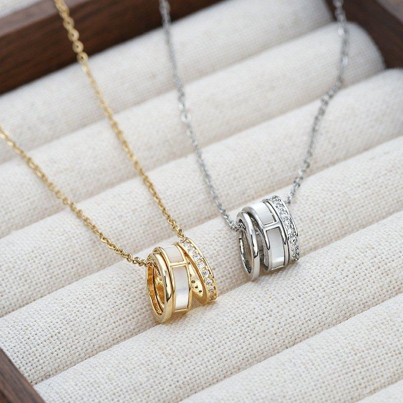 New Korean Style Women's Natural Shell Petite Waist Necklace - Simple & Versatile Temperament Collarbone Chain Pendant