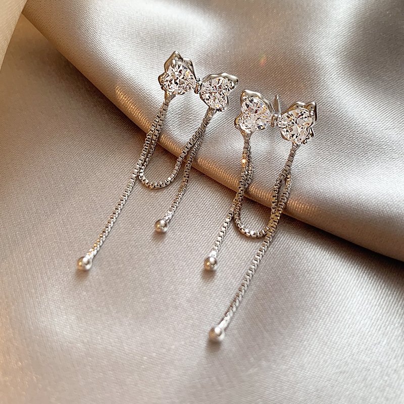Bow long tassel earrings for women, light luxury and high-end earrings, 2024 new popular style, temperament earrings, ear accessories