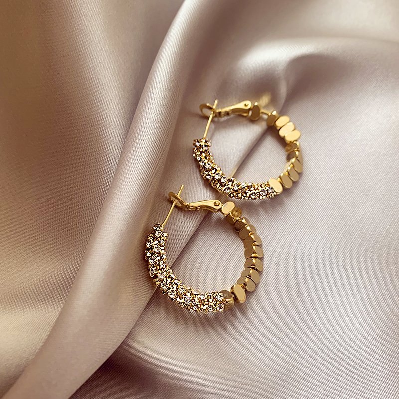 Broken silver unique gold circle earrings, niche, light luxury, high-end feeling earrings, summer 2024 new popular earrings