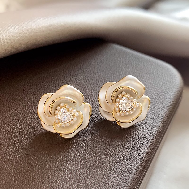 Camellia pearl earrings for women 2024 new popular high-end earrings 925 pure silver stud post light luxury niche earrings