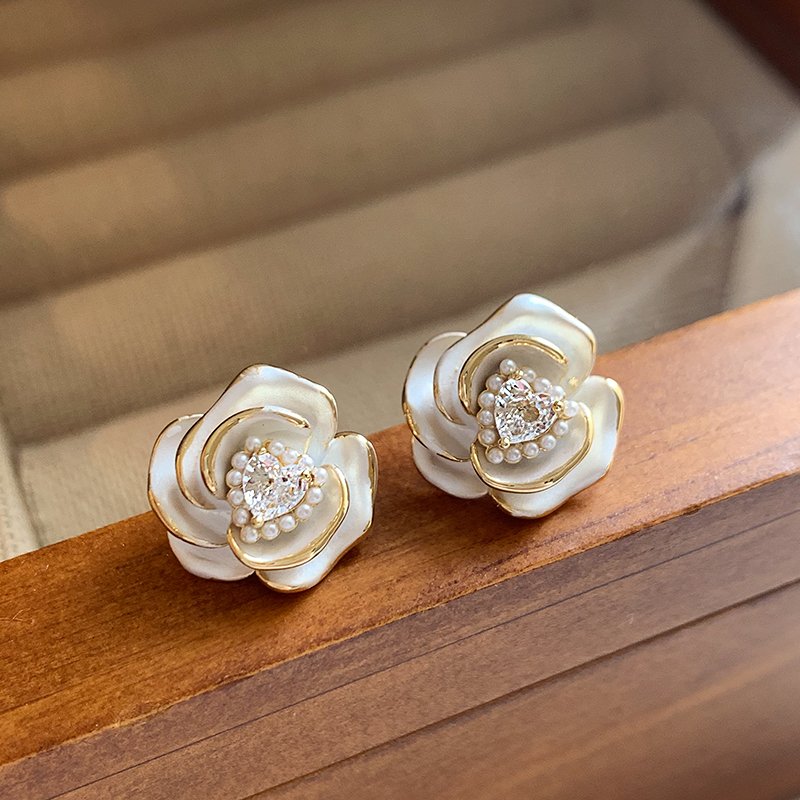 Camellia pearl earrings for women 2024 new popular high-end earrings 925 pure silver stud post light luxury niche earrings