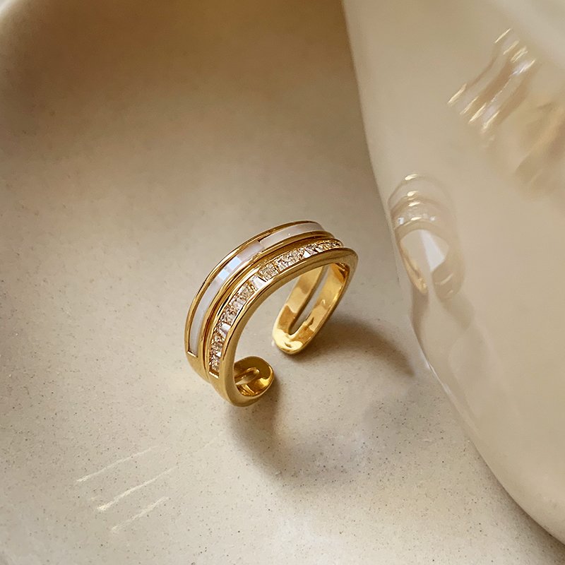 Natural Shell Double Layer Ring for Women, Unique and Small Design, 2024 New Light Luxury High End Open End Ring