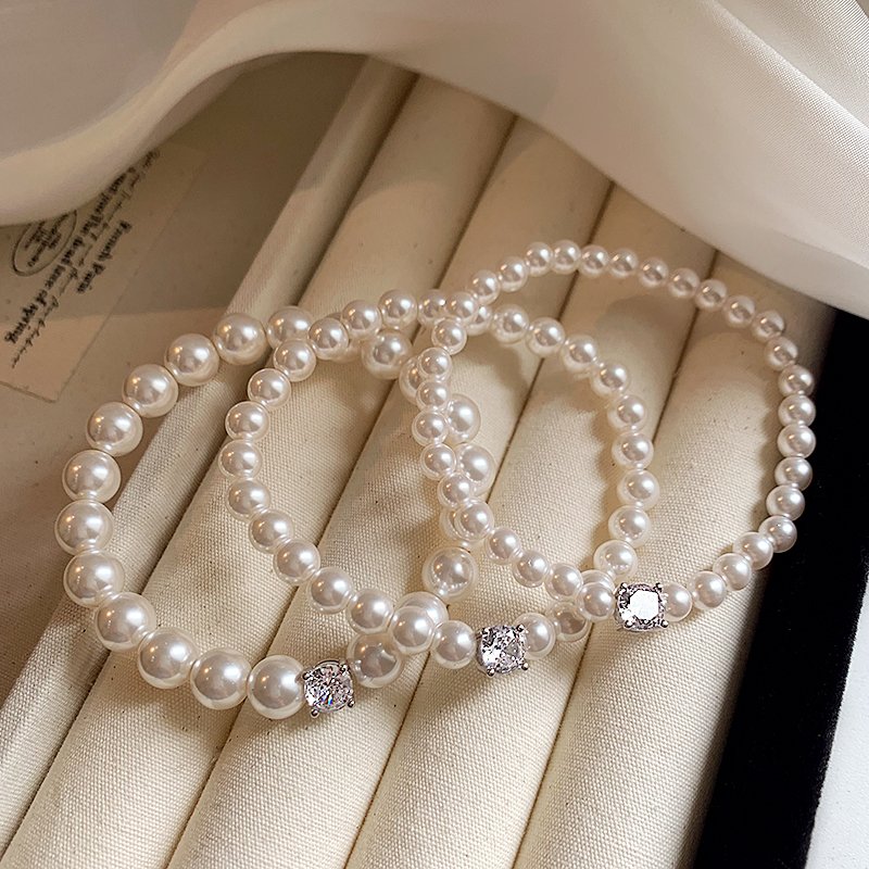 Pearl bracelet for women, light luxury, niche exquisite bracelet, high-end feeling bead, 2024 new popular high beauty jewelry
