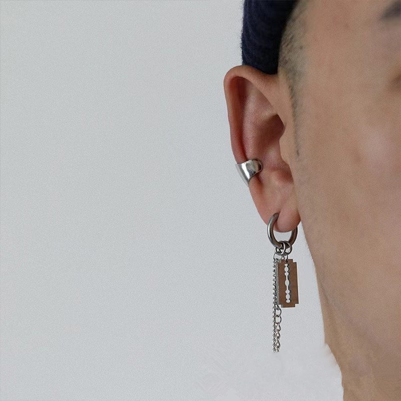 Blade hanging chain earrings, men's earrings, women's cool long tassel earrings, ear clips without ear holes, hip-hop, Japanese and Korean